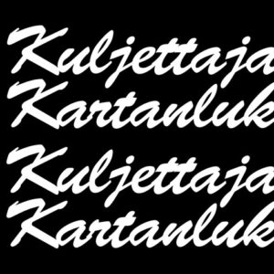 Ralliauton nimitarrat historic sääntöjen mukaisesti ja Suomen lipuilla